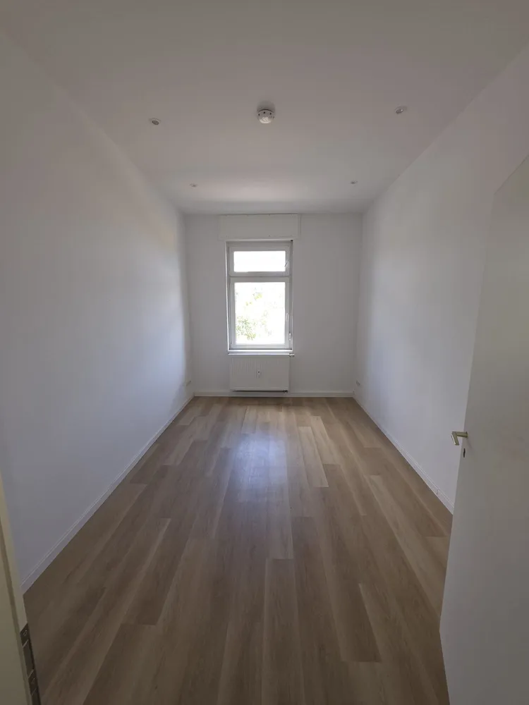 5 Zimmer Wohnung mit 120 m² in Karlsruhe – Bild 6