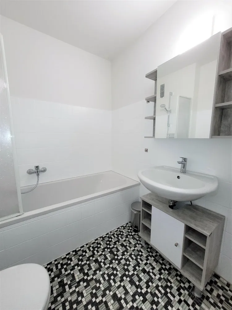 2 room apartment with 50 m² in Singen – Photo 12