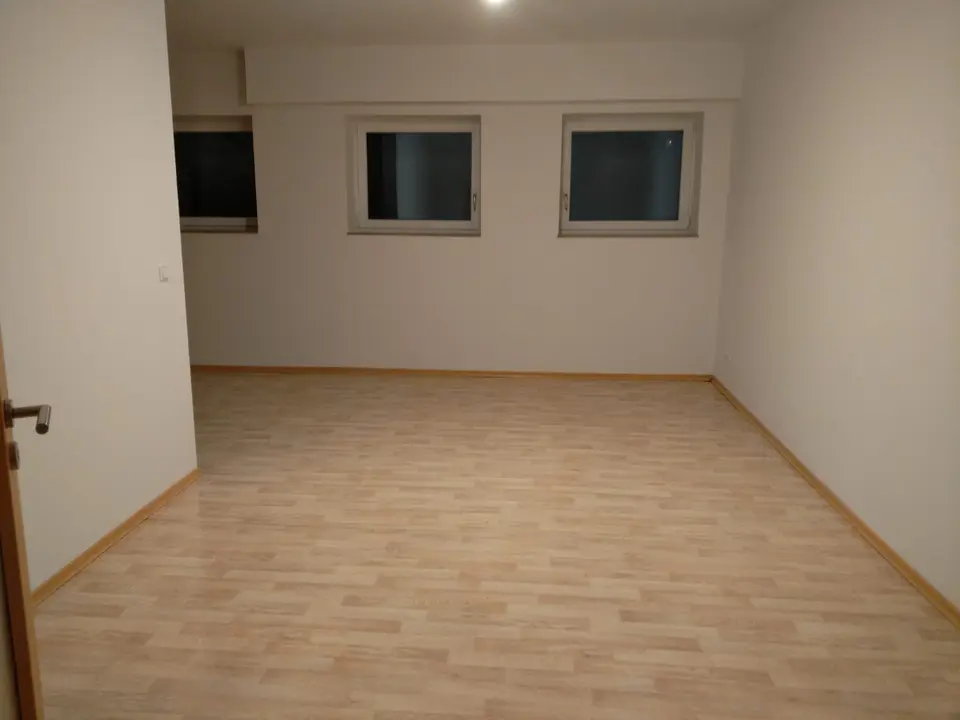 4 Zimmer Wohnung mit 104 m² in Greiz – Bild 1