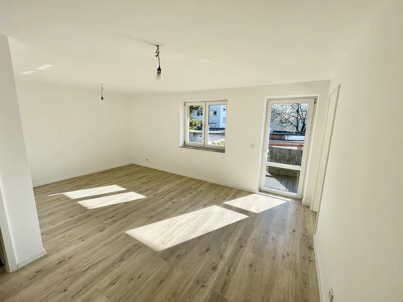 2 Zimmer Wohnung mit 60 m² in Düsseldorf – Bild 2