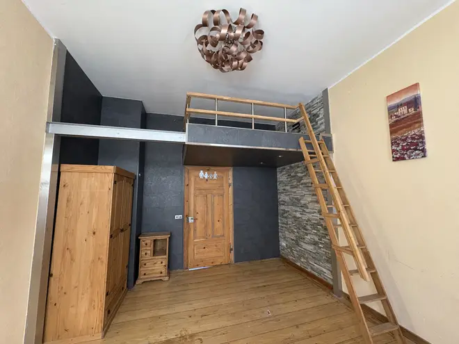 5 Zimmer Wohnung mit 130 m² in Karlsruhe – Bild 1