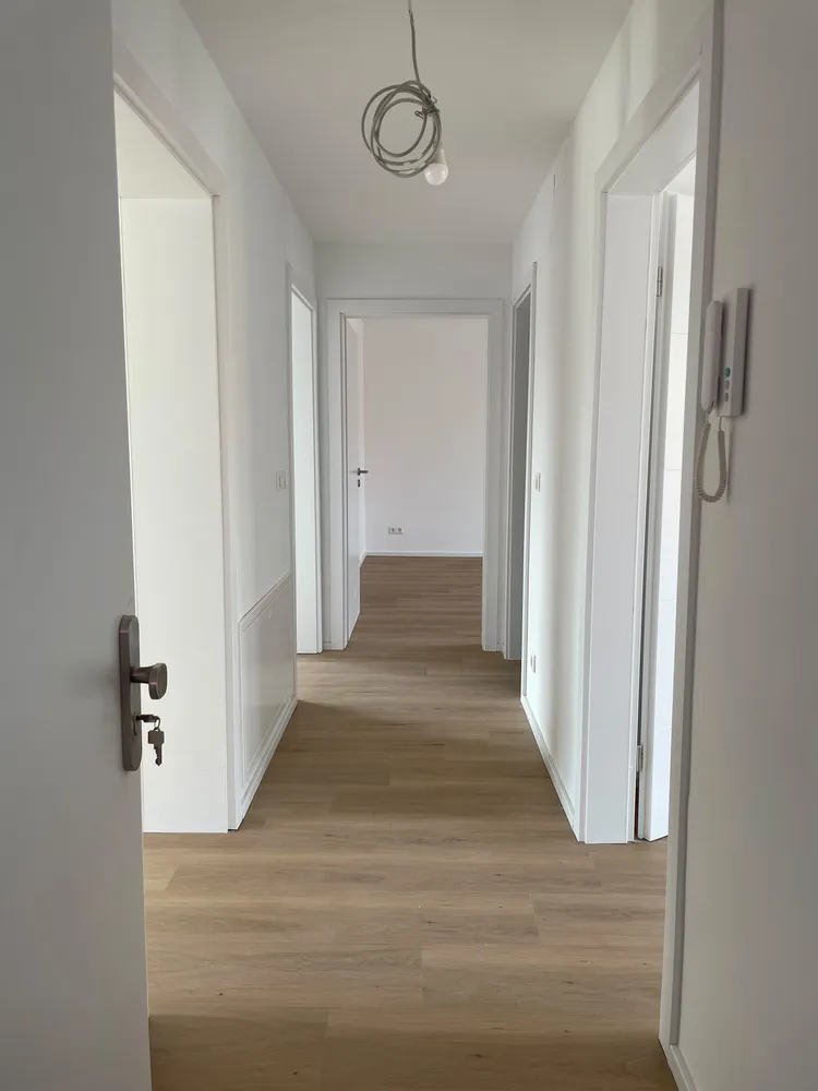 3 Zimmer Wohnung mit 77 m² in Karlsruhe – Bild 2