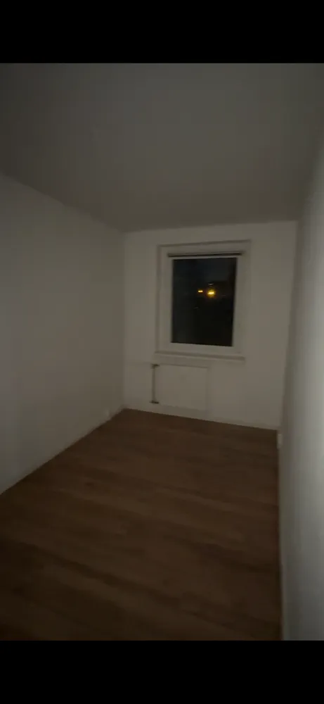 7 Zimmer Wohnung mit 120 m² in Halle (Saale) – Bild 3