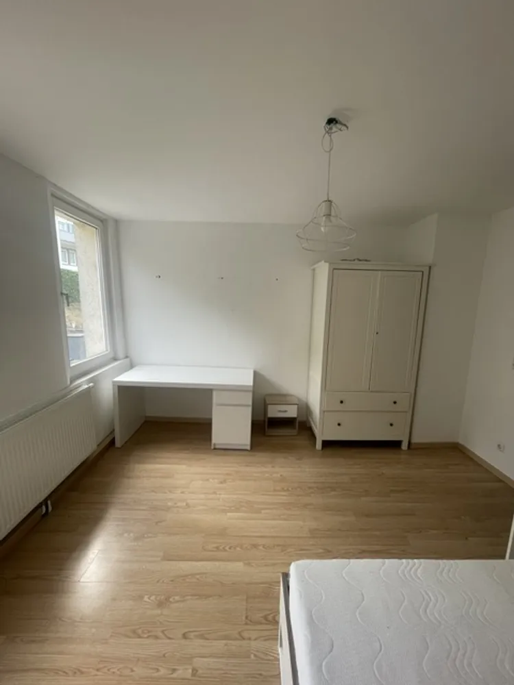 4 Zimmer Wohnung mit 15 m² in Esslingen am Neckar – Bild 2