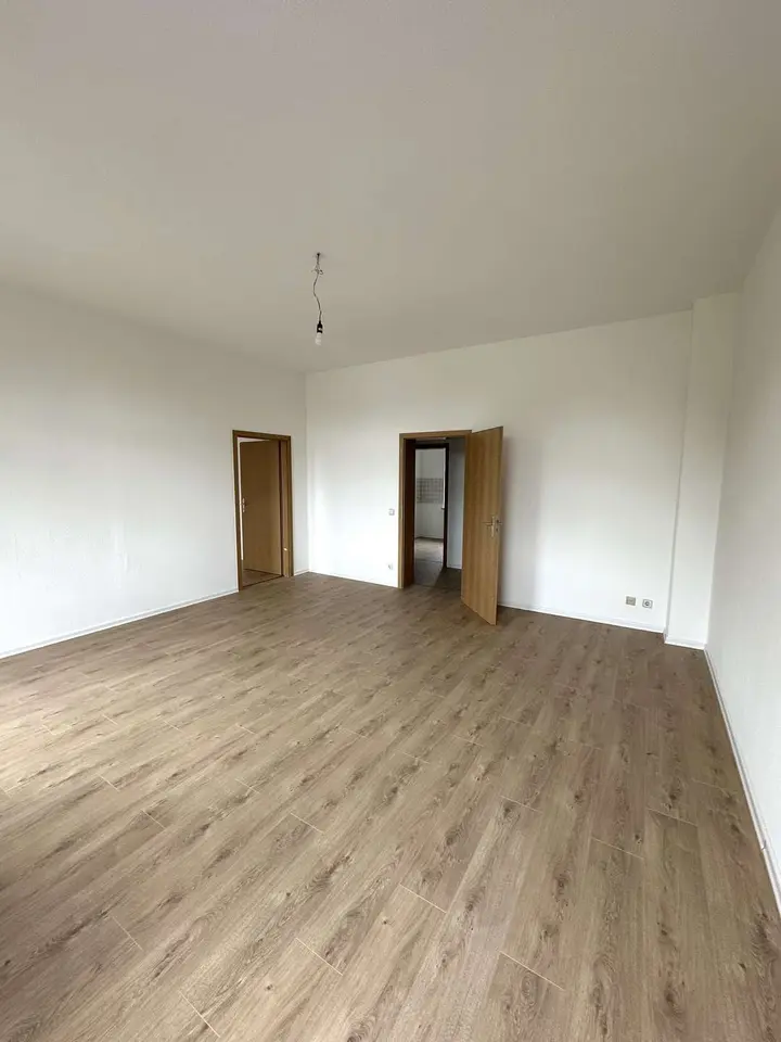 3 Zimmer Wohnung mit 72 m² in Zwickau – Bild 2