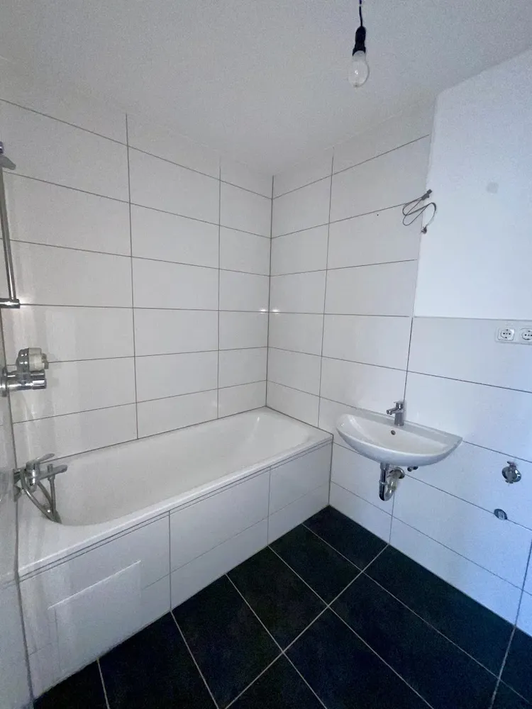 3 Zimmer Wohnung mit 85 m² in Duisburg – Bild 2