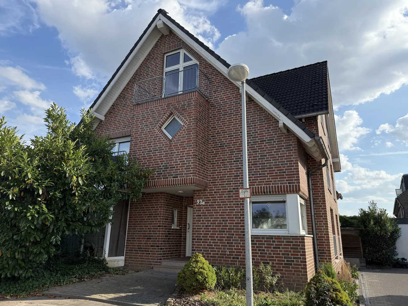 5 Zimmer Haus mit 170 m² in Neuss – Bild 1