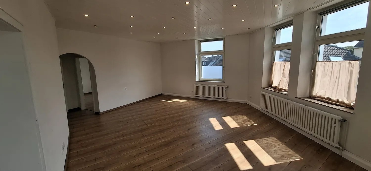 4 Zimmer Wohnung mit 100 m² in Duisburg – Bild 2