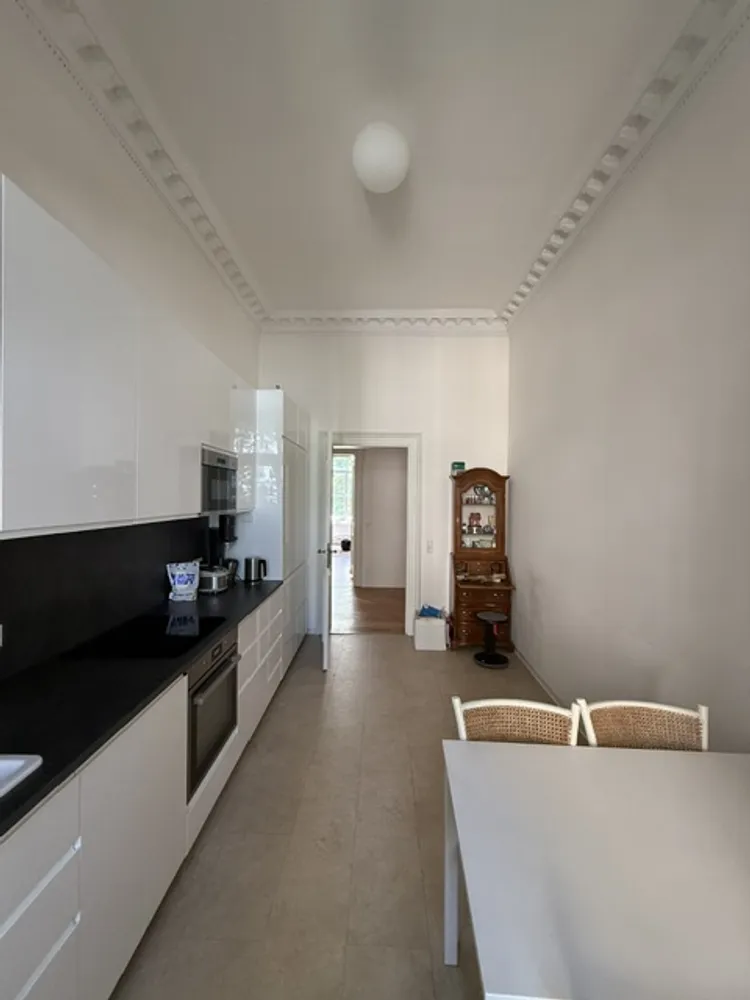 6 Zimmer Wohnung mit 190 m² in München – Bild 7