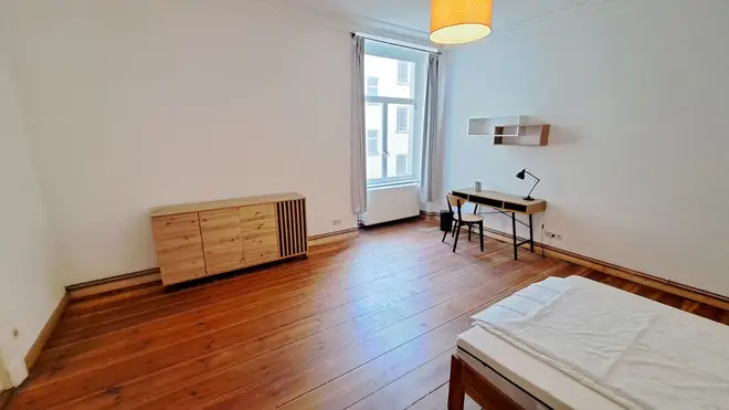 2 Zimmer Wohnung mit 87 m² in Berlin – Bild 12