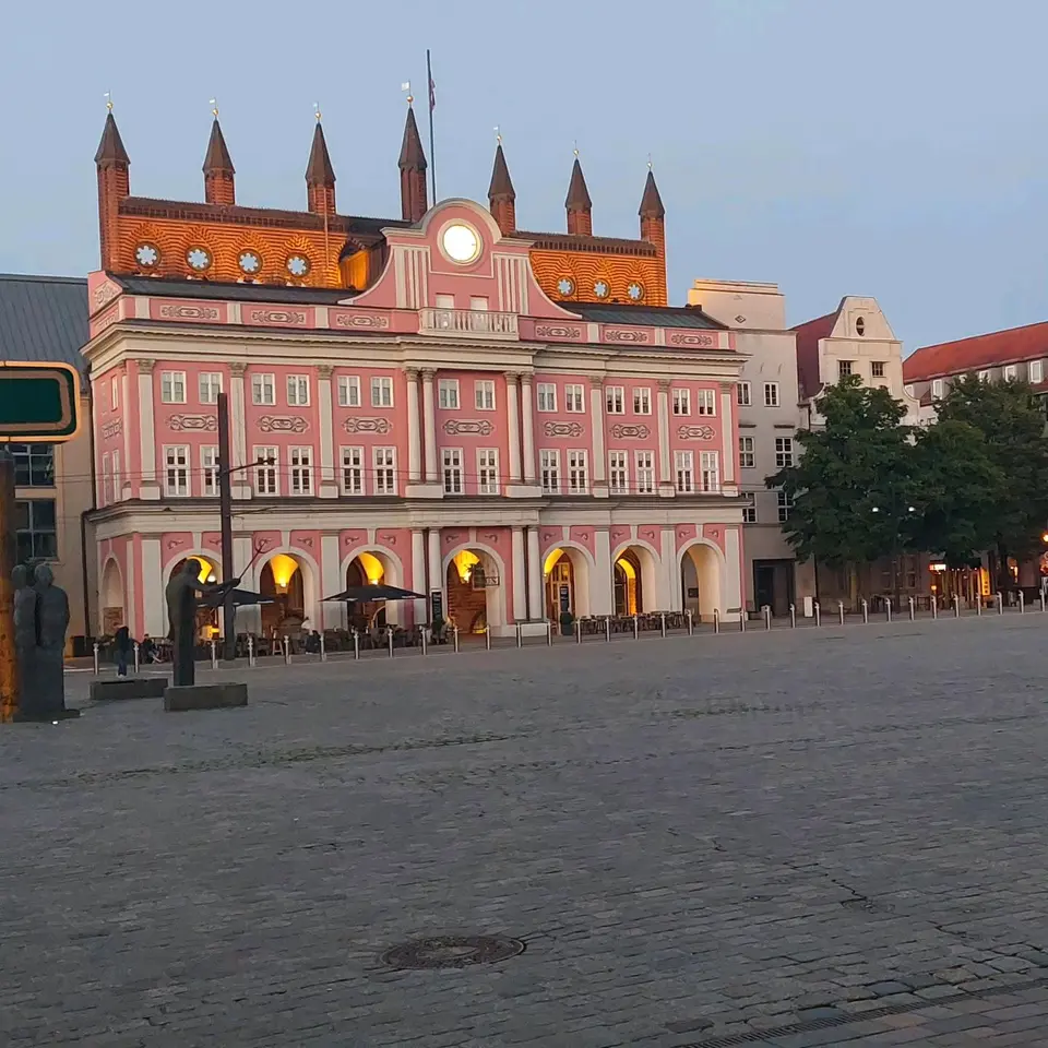 2 Zimmer Wohnung mit 50 m² in Rostock – Bild 1