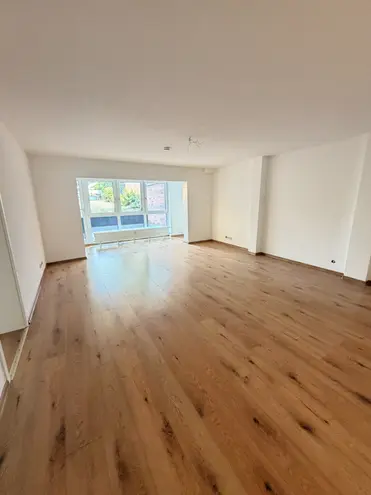 2 Zimmer Wohnung mit 88 m² in Düsseldorf – Bild 3