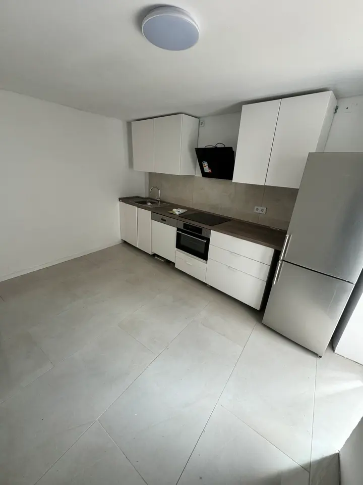 2 Zimmer Wohnung mit 65 m² in Frechen – Bild 2