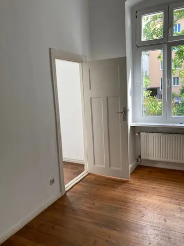 4 Zimmer Wohnung mit 135 m² in Berlin – Bild 2