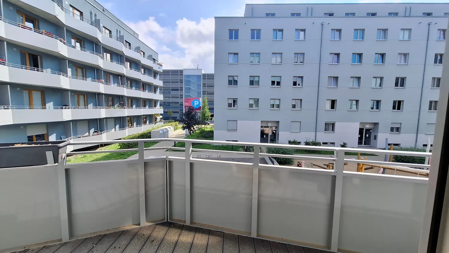 1 room apartment with 45 m² in Berlin – Photo 4