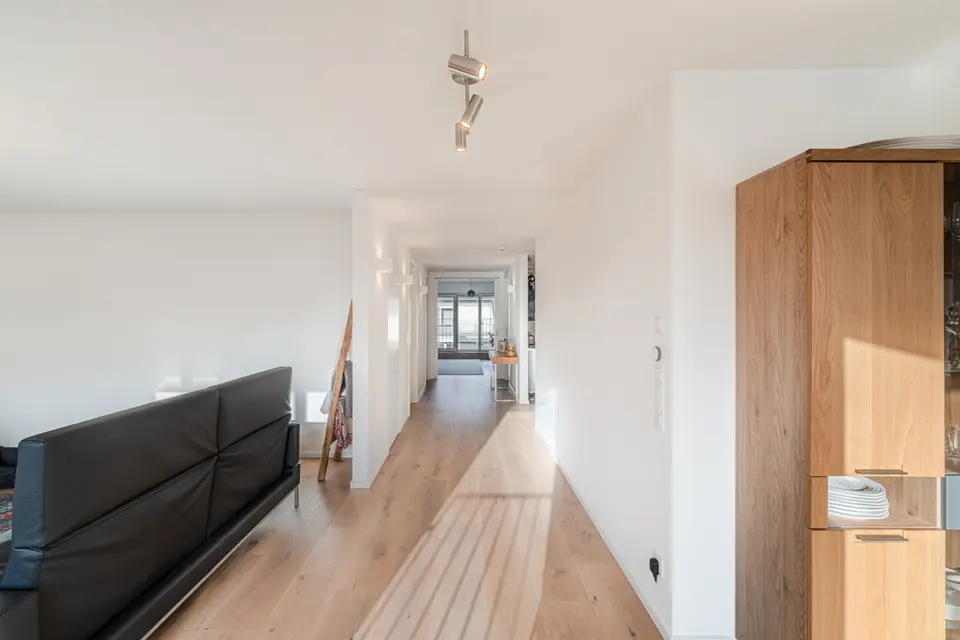 4 Zimmer Wohnung mit 131 m² in Düsseldorf – Bild 5