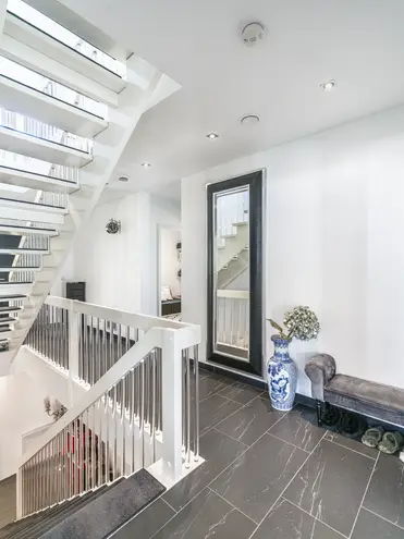 8 Zimmer Haus mit 250 m² in Wiesbaden – Bild 8