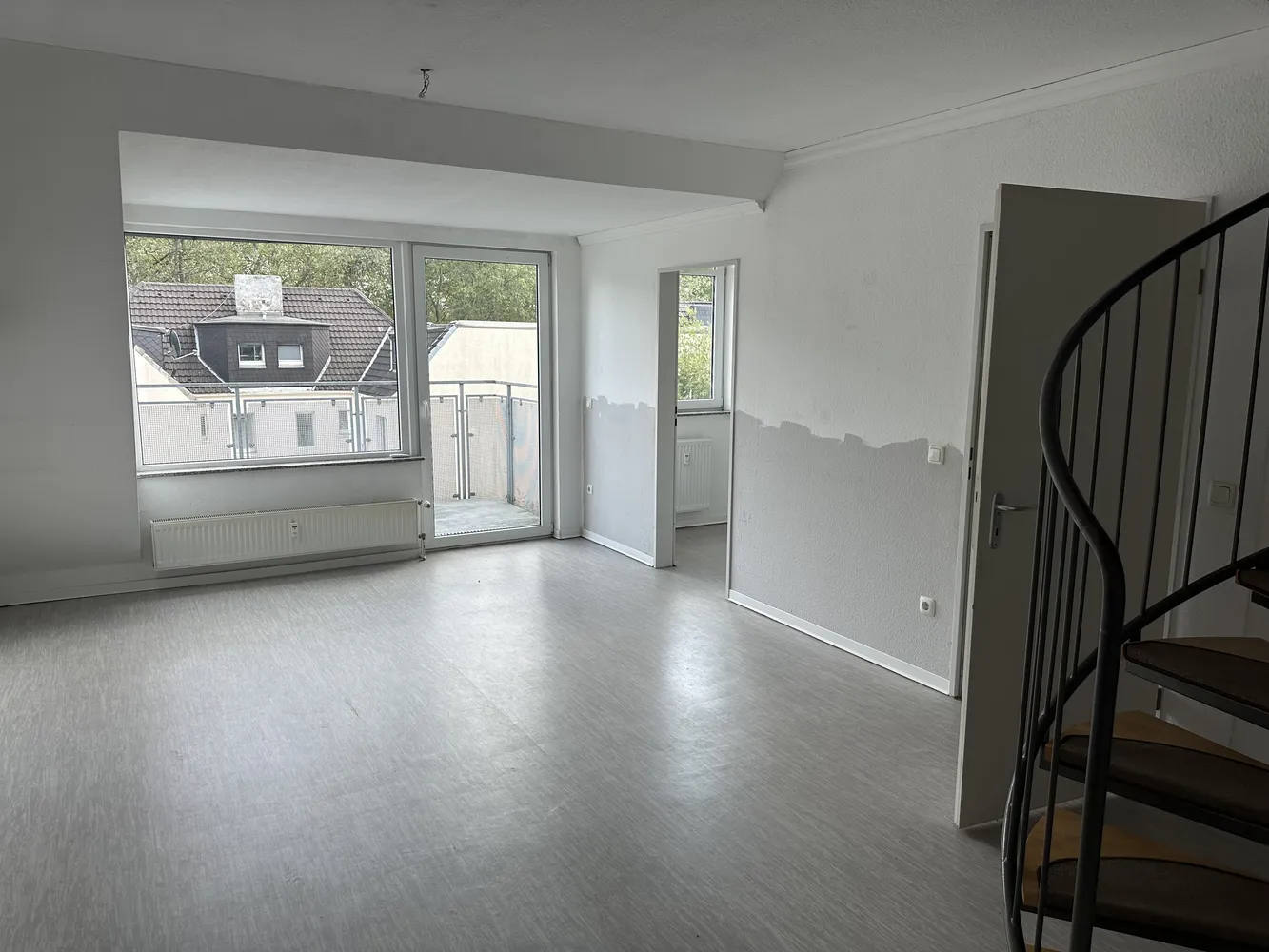 4 Zimmer Wohnung mit 82 m² in Oberhausen – Bild 2