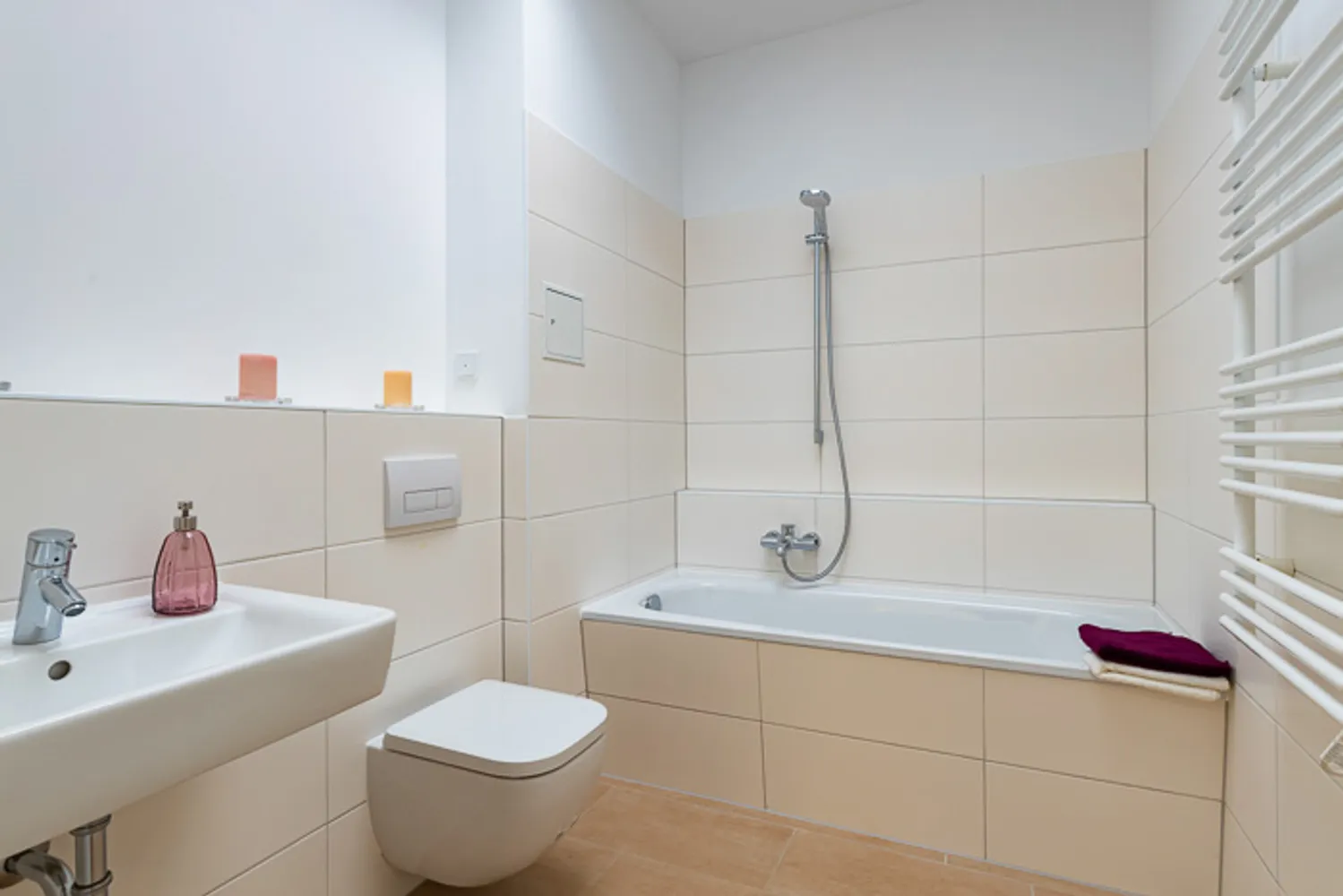 3 room apartment with 88 m² in Berlin – Photo 2