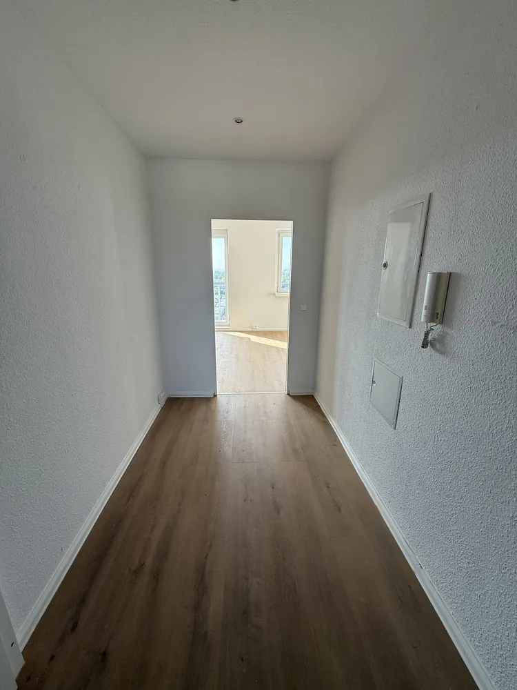 1 Zimmer Wohnung mit 65 m² in Halle (Saale) – Bild 2