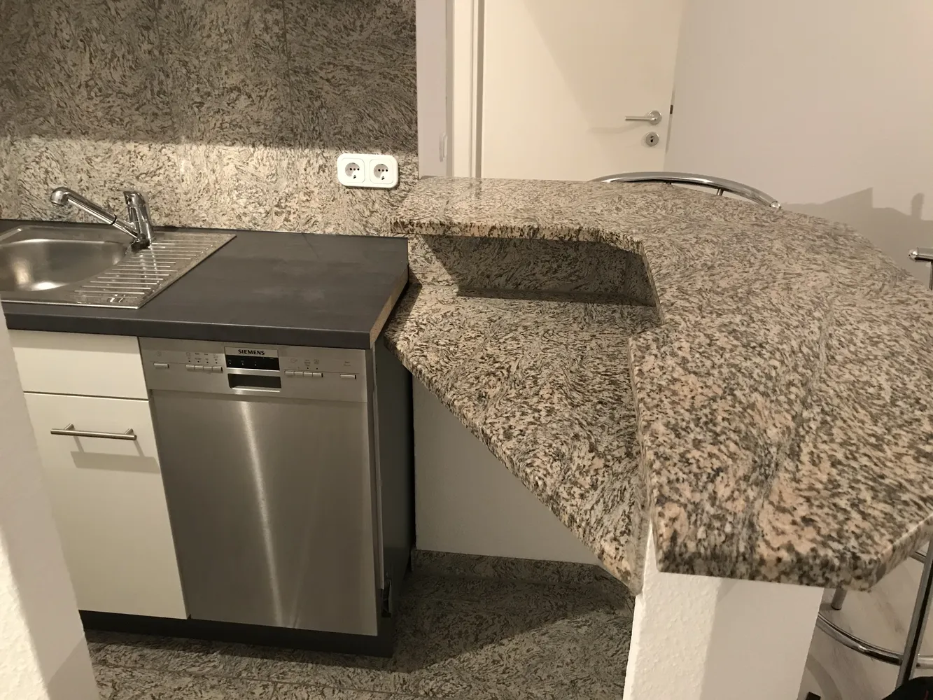 1 Zimmer Wohnung mit 38 m² in Köln – Bild 8