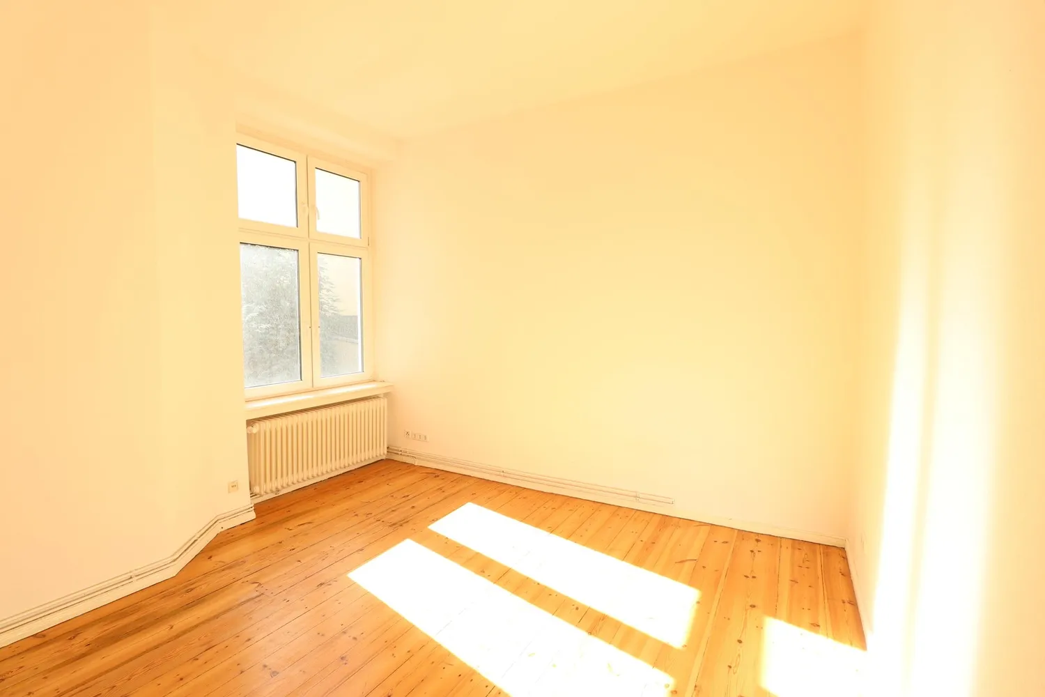 2 Zimmer Wohnung mit 74 m² in Berlin – Bild 2