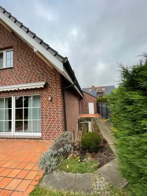 6 Zimmer Haus mit 350 m² in Neuss – Bild 6