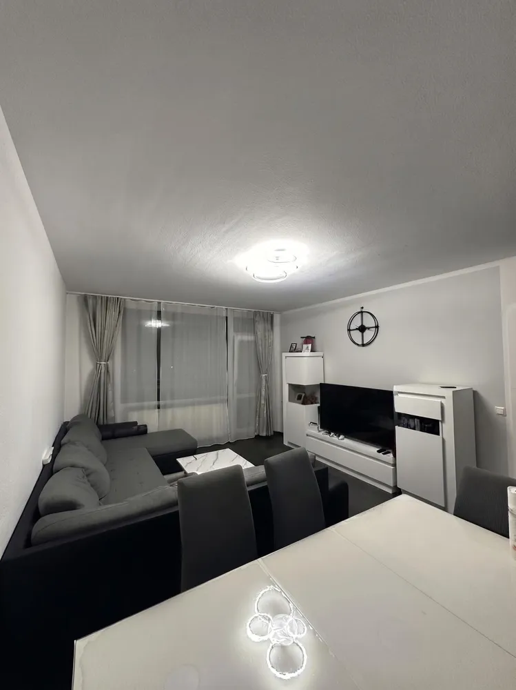 2 Zimmer Wohnung mit 64 m² in Köln – Bild 1