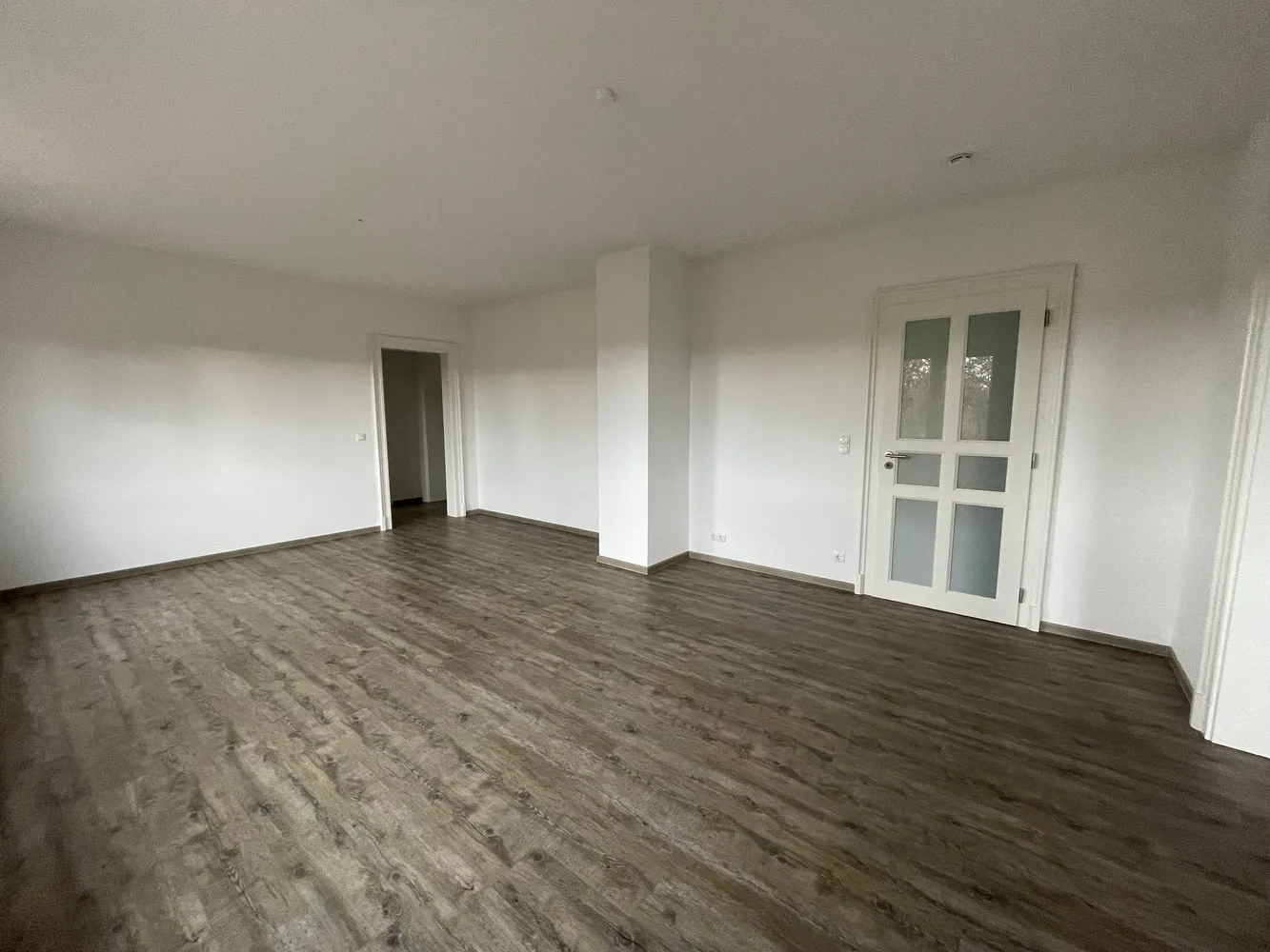 4 Zimmer Wohnung mit 100 m² in Halle (Saale) – Bild 4