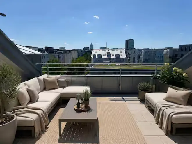 4 Zimmer Wohnung mit 120 m² in München – Bild 1