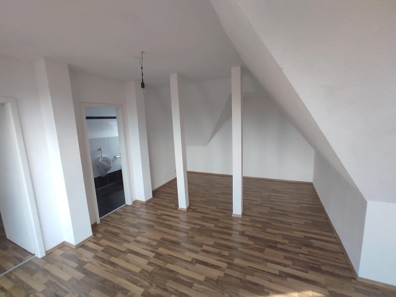 4 room apartment with 110 m² in Magdeburg – Photo 3