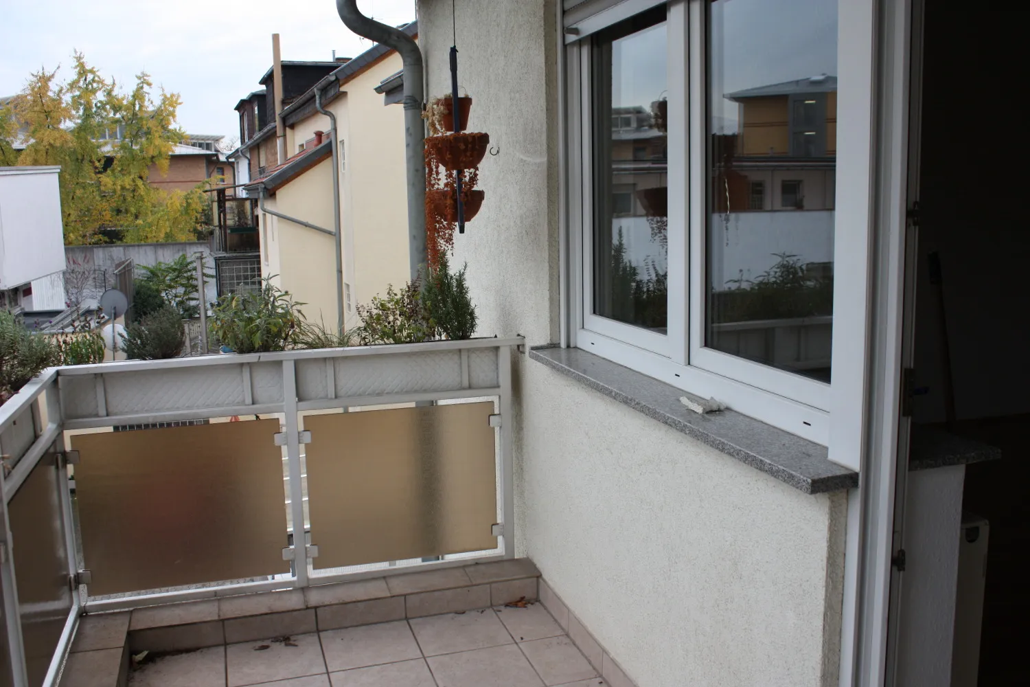 2 room apartment with 70 m² in Frankfurt am Main – Photo 2
