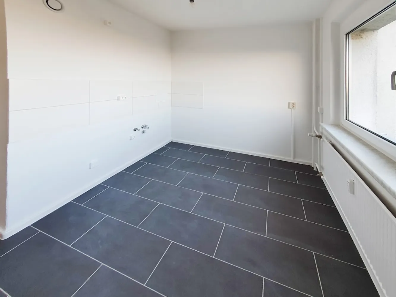 3 Zimmer Wohnung mit 69 m² in Neubrandenburg – Bild 1