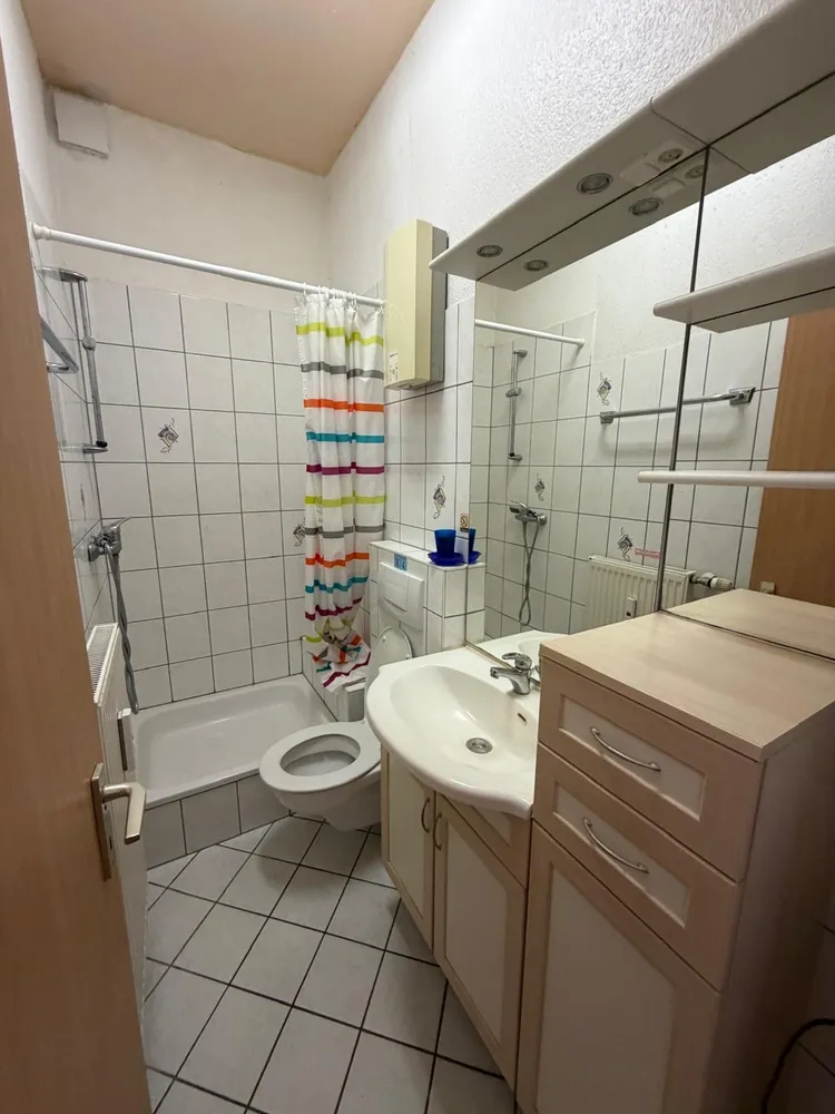 1 Zimmer Wohnung mit 30 m² in Köln – Bild 4