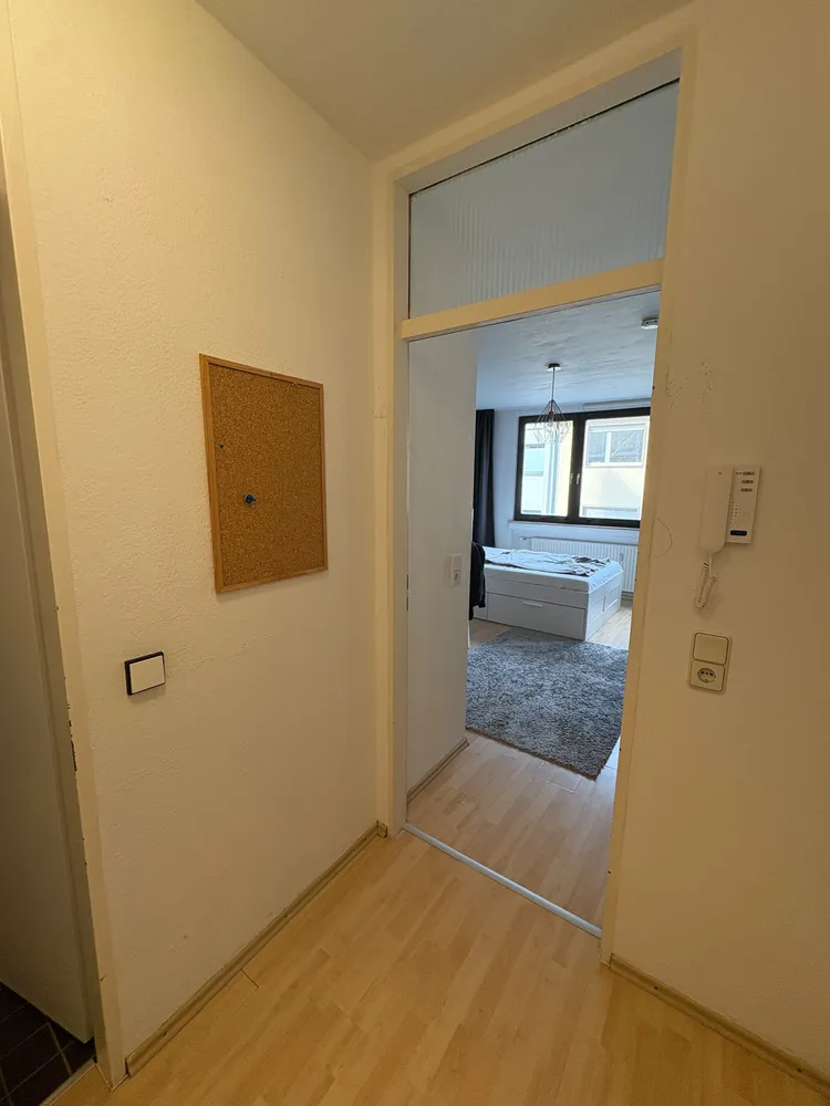 1 Zimmer Wohnung mit 30 m² in Köln – Bild 7