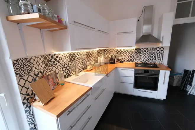 6 Zimmer Wohnung mit 196 m² in Nürnberg – Bild 6