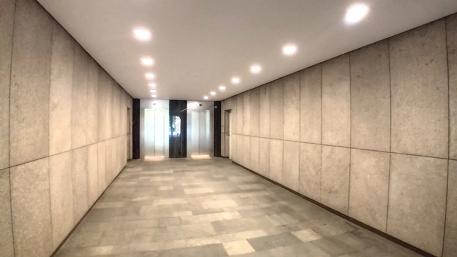 2 Zimmer Wohnung mit 70 m² in München – Bild 9