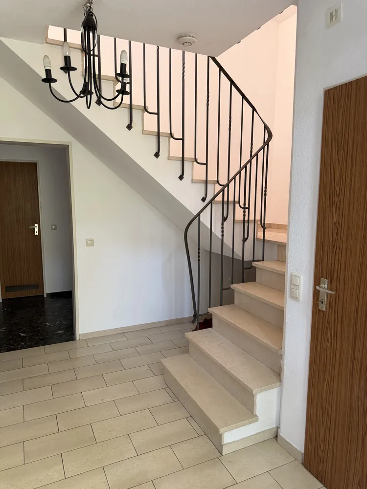 2 Zimmer Wohnung mit 79 m² in Aachen – Bild 2