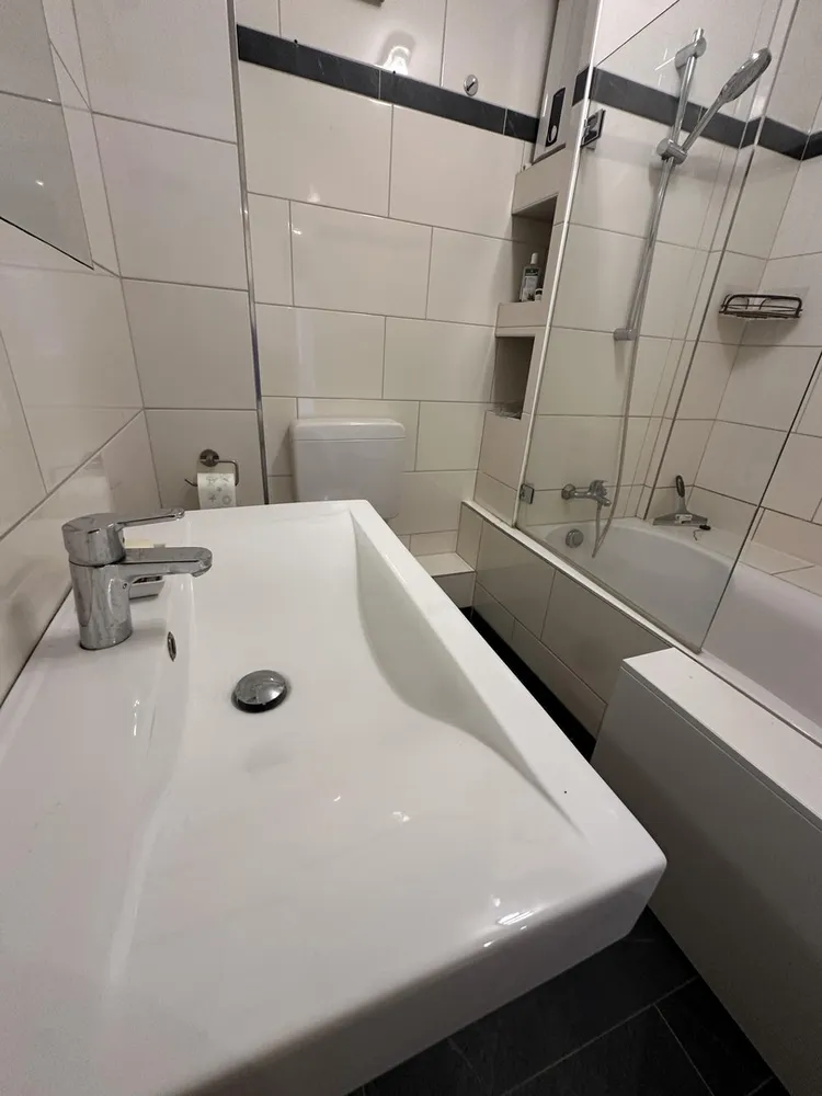 3 room apartment with 80 m² in Hamburg – Photo 3