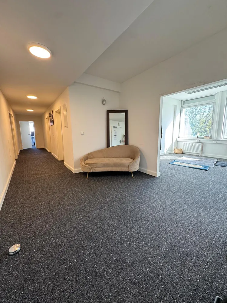 7 Zimmer Wohnung mit 189 m² in Gelsenkirchen – Bild 2