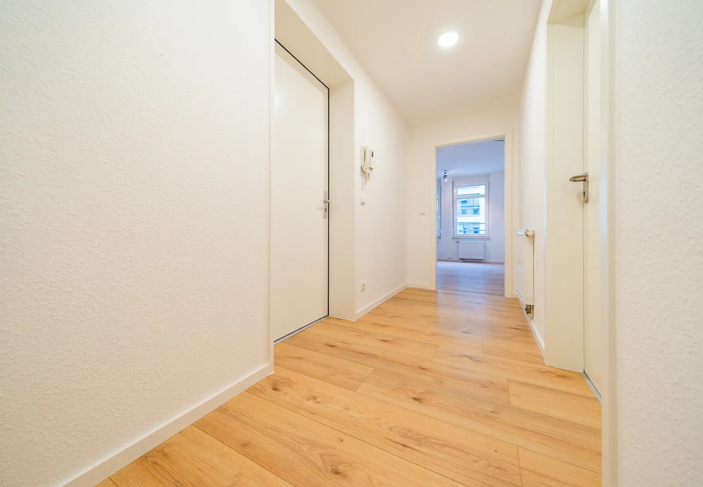 5 Zimmer Wohnung mit 180 m² in Dresden – Bild 6