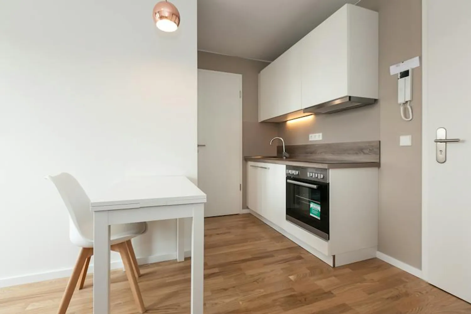 2 Zimmer Wohnung mit 45 m² in Berlin – Bild 6