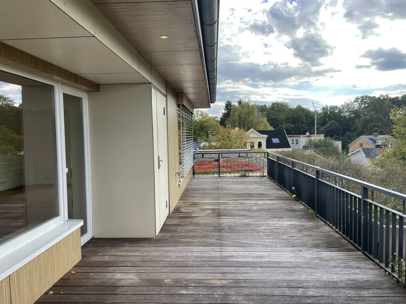 4 Zimmer Wohnung mit 161 m² in Hamburg – Bild 2