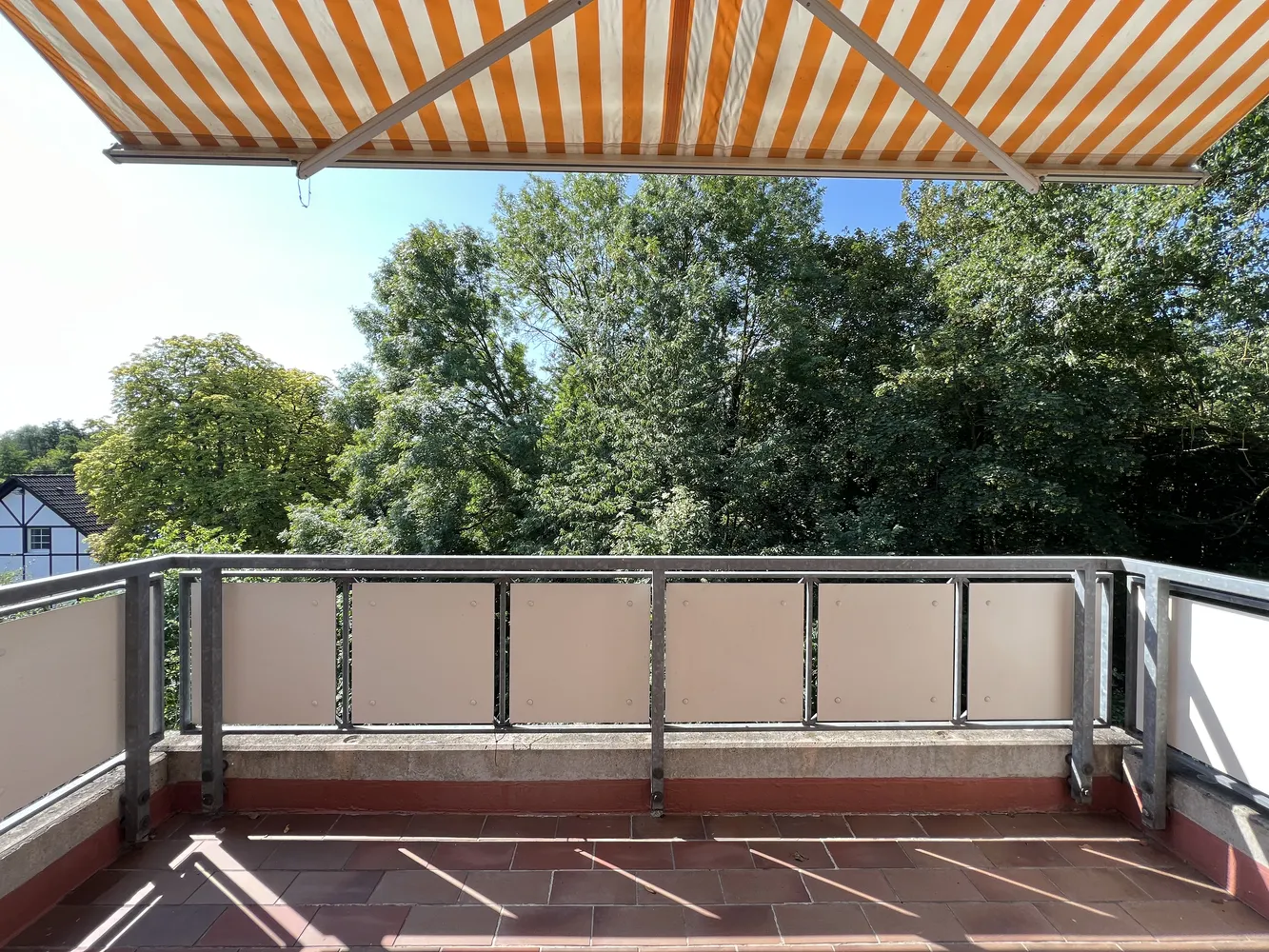 4 Zimmer Wohnung mit 100 m² in Dortmund – Bild 2