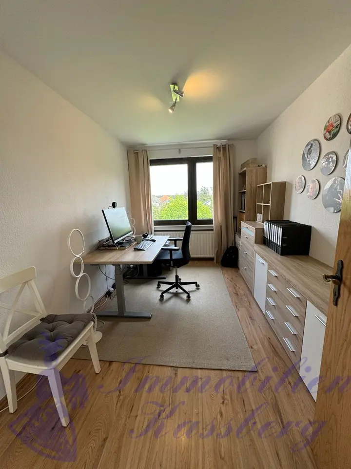 4 Zimmer Wohnung mit 147 m² in Detmold – Bild 4