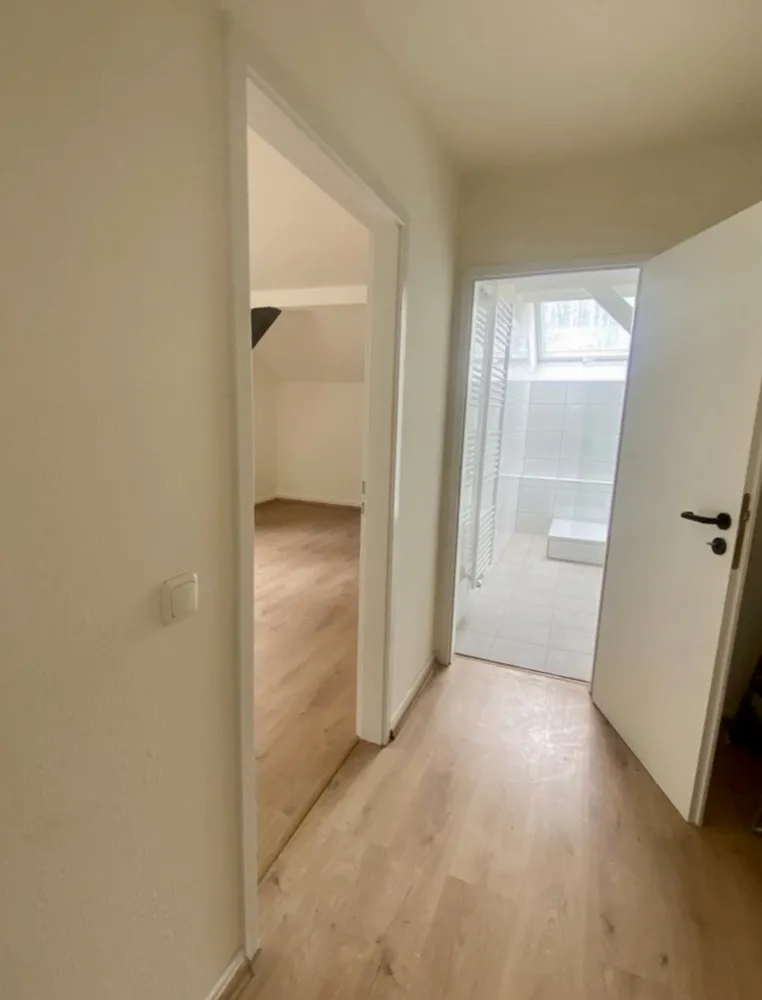 2 Zimmer Wohnung mit 70 m² in Essen – Bild 4
