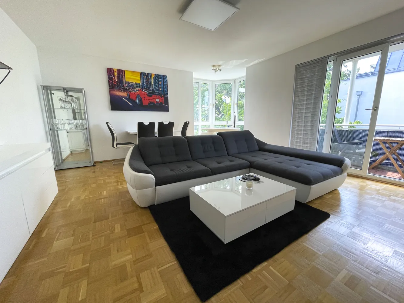 2 Zimmer Wohnung mit 64 m² in Dresden – Bild 1