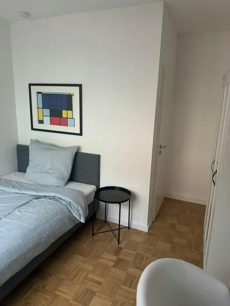 Shared room with 15 m² in Düsseldorf – Photo 1