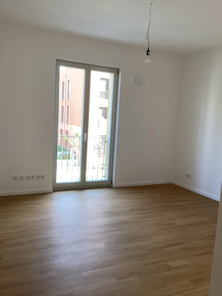 4 Zimmer Wohnung mit 105 m² in Berlin – Bild 2