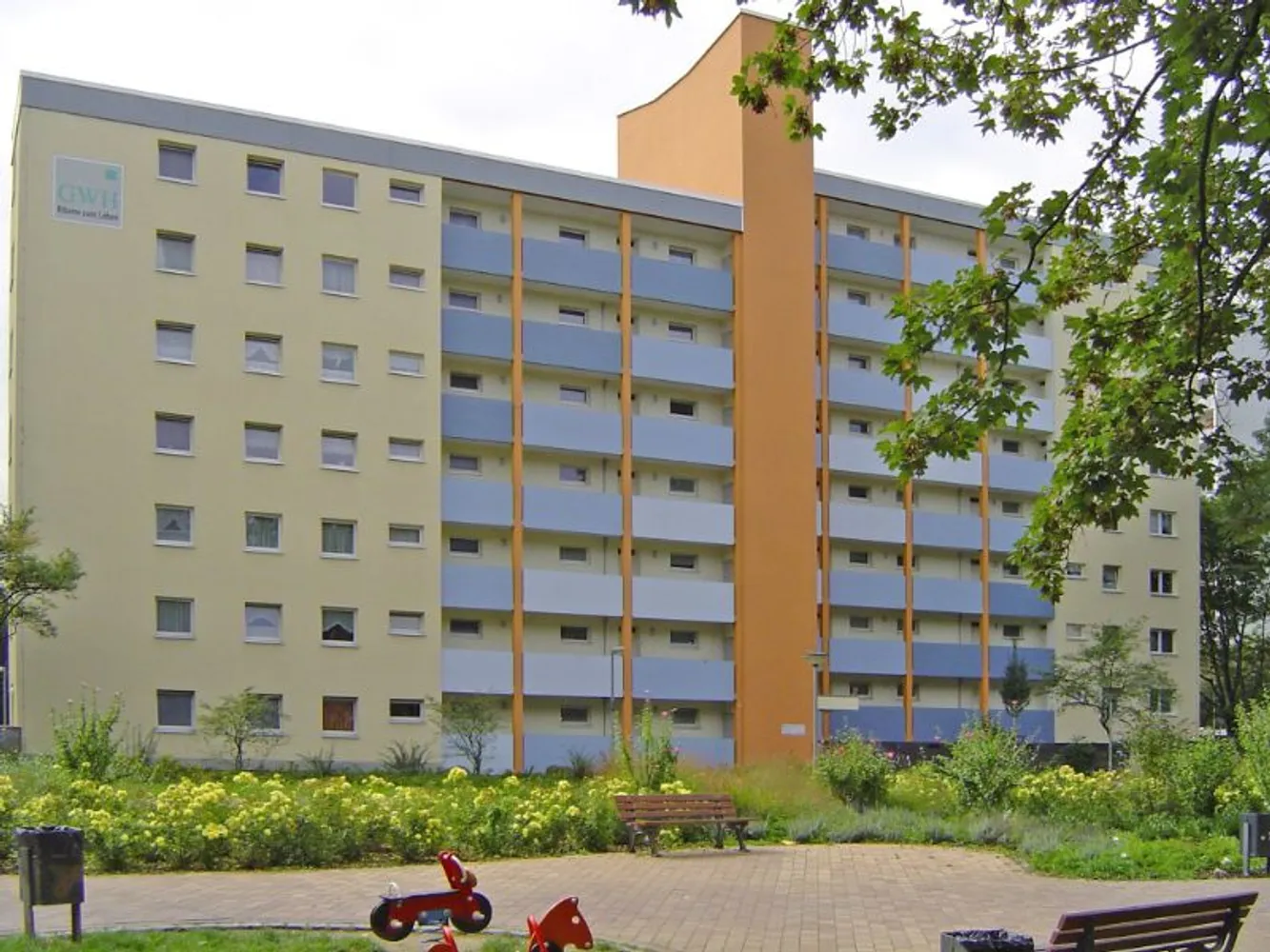 2 room apartment with 54 m² in Frankfurt am Main – Photo 1